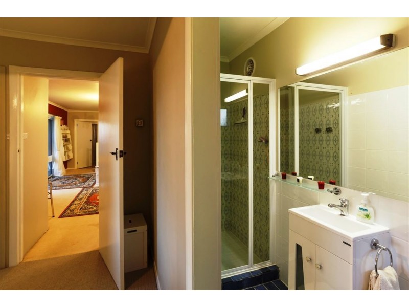 102 Upper Maud Street, West Ulverstone TAS 7315