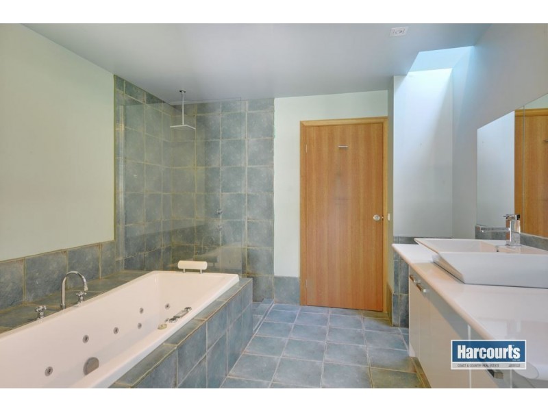 302 South Road, West Ulverstone TAS 7315