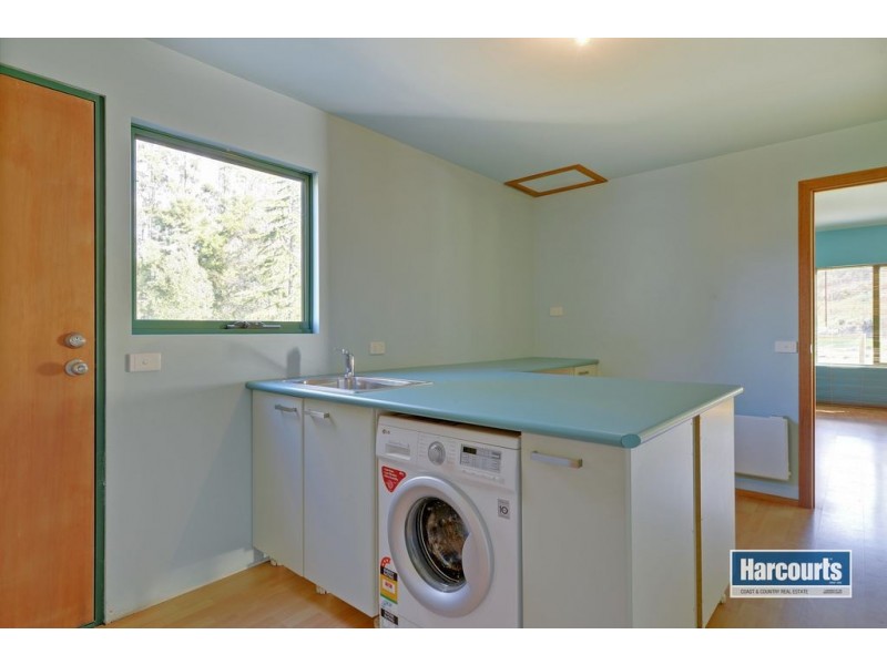 302 South Road, West Ulverstone TAS 7315