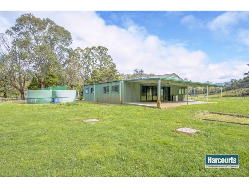 302 South Road, West Ulverstone TAS 7315