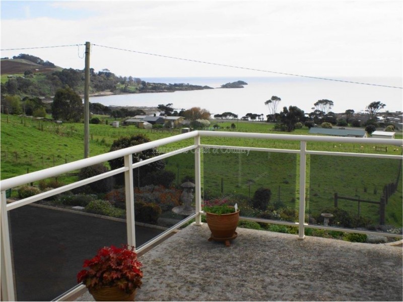 243 Penguin Road, West Ulverstone TAS 7315