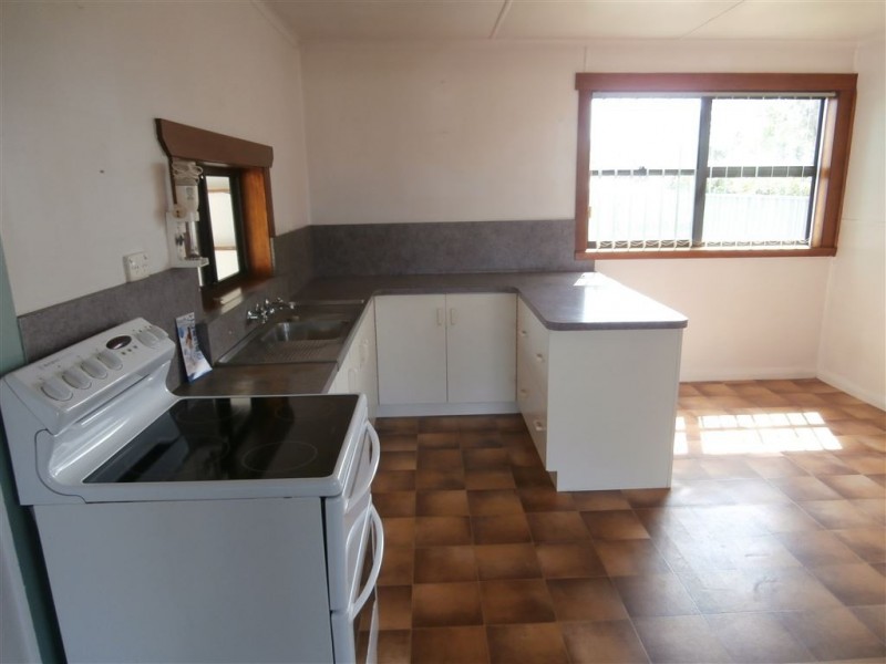 6 Amherst Street, West Ulverstone TAS 7315