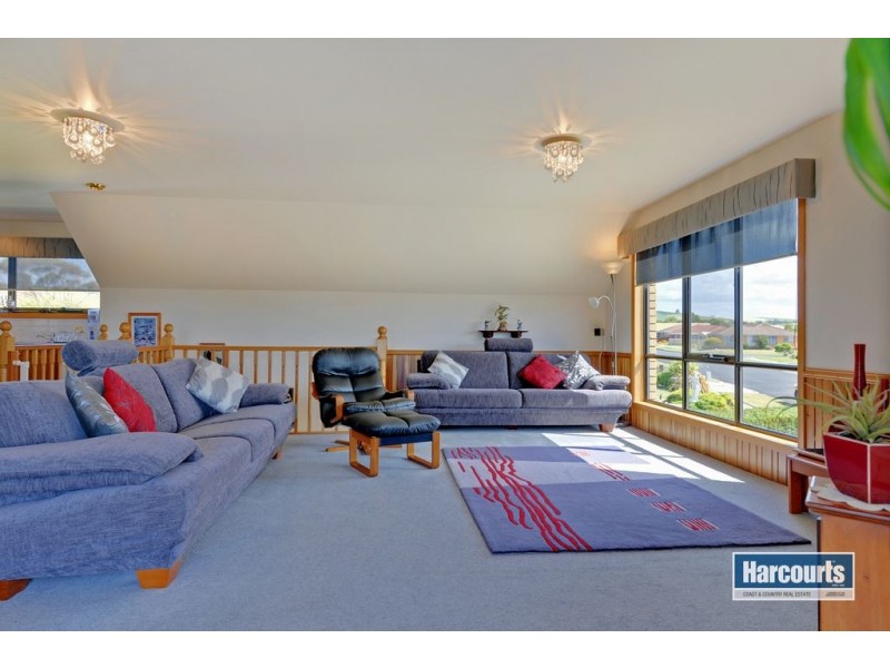 8 Ocean Drive, Ulverstone TAS 7315