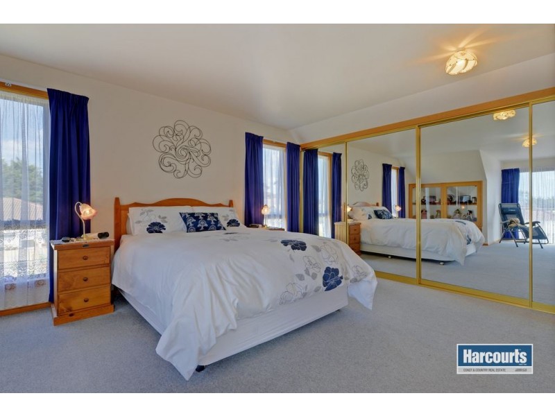 8 Ocean Drive, Ulverstone TAS 7315