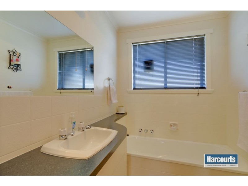 8 Ocean Drive, Ulverstone TAS 7315