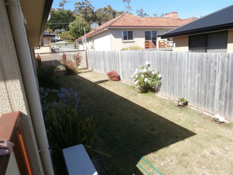 2/37 William Street, Ulverstone TAS 7315