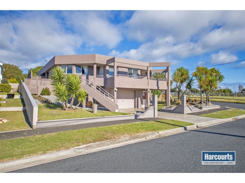 25 Richard Place, Ulverstone TAS 7315