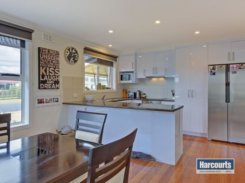 17 Whitelaw Street, Ulverstone TAS 7315
