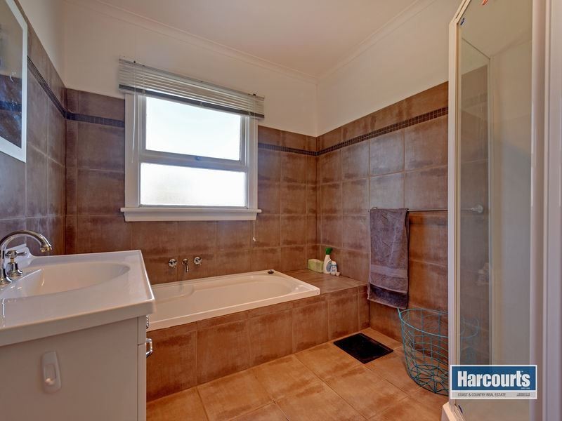 22 George Street, Ulverstone TAS 7315