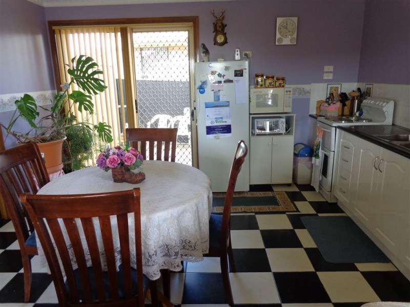 2/148 Middle Road, Miandetta TAS 7310