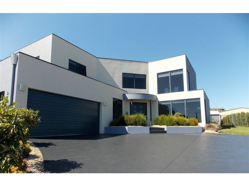 6A King Edward Street, Penguin TAS 7316