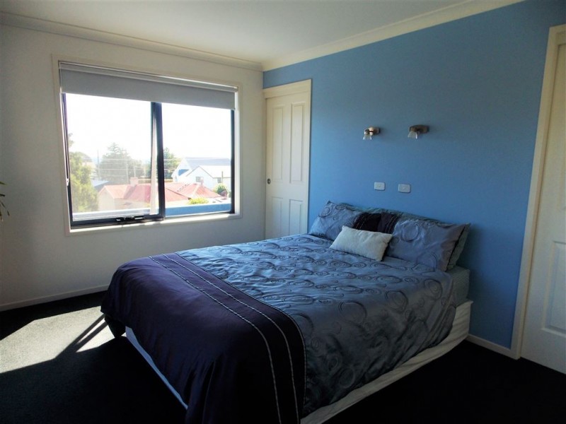 6A King Edward Street, Penguin TAS 7316