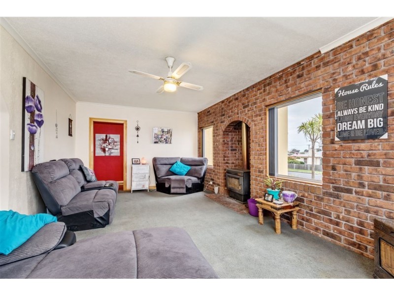 11 Alice Street, West Ulverstone TAS 7315