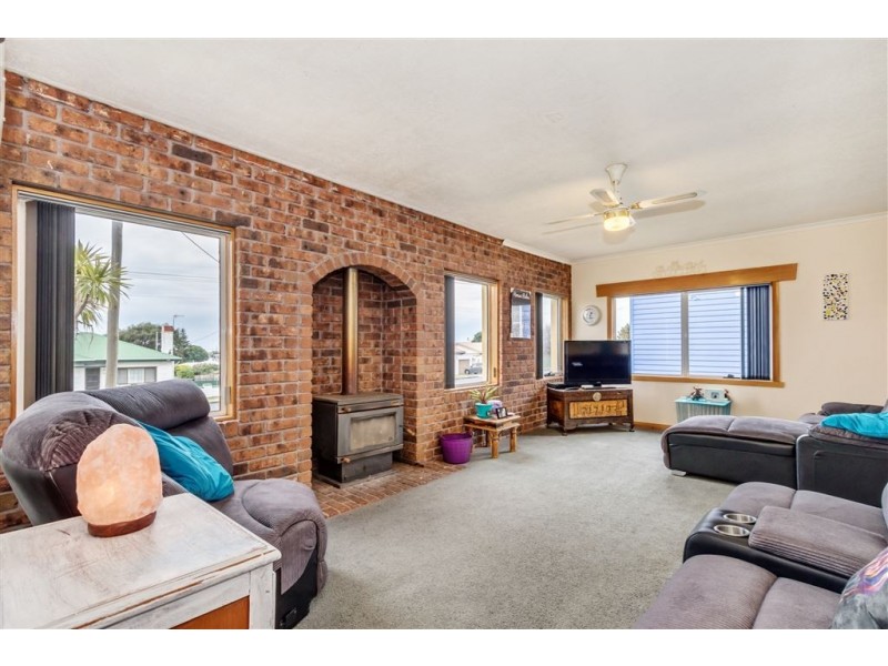 11 Alice Street, West Ulverstone TAS 7315