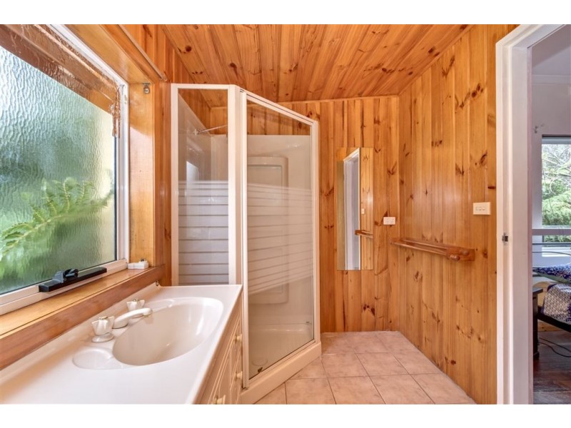 11 Alice Street, West Ulverstone TAS 7315