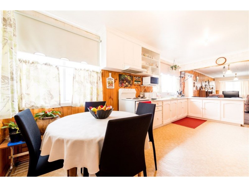 98 Main Street, Ulverstone TAS 7315