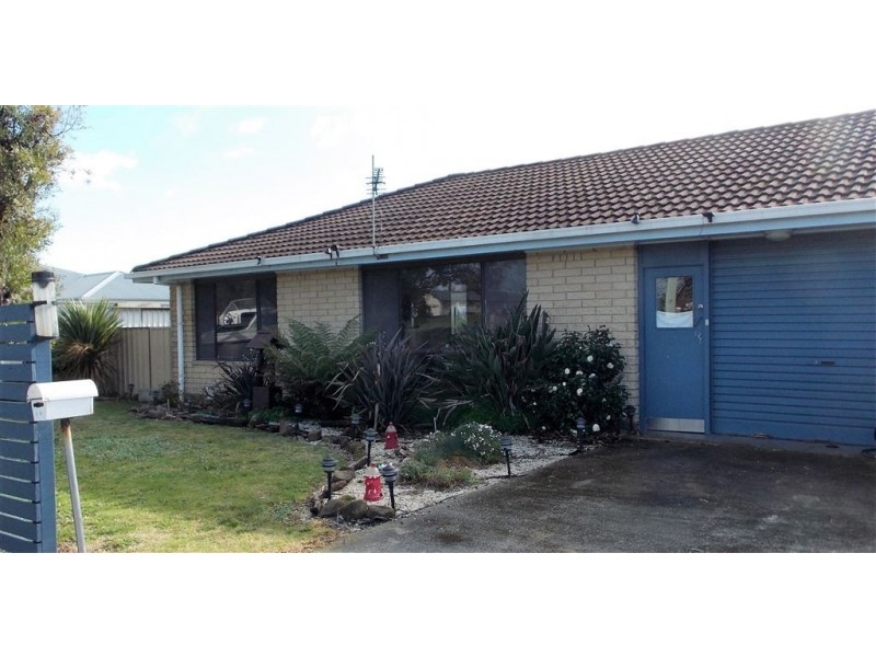 2/14 Moore Street, West Ulverstone TAS 7315