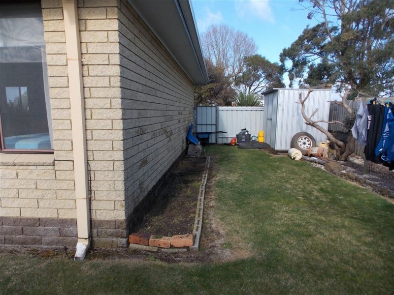 2/14 Moore Street, West Ulverstone TAS 7315