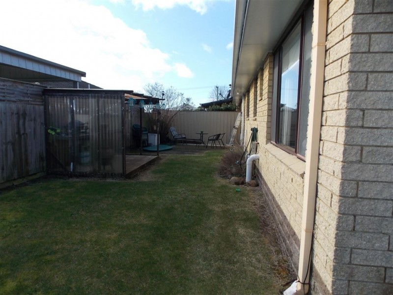 2/14 Moore Street, West Ulverstone TAS 7315