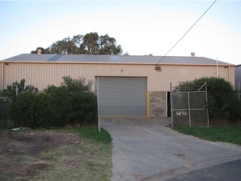 12 Sarah Street, Campbellfield VIC 3061