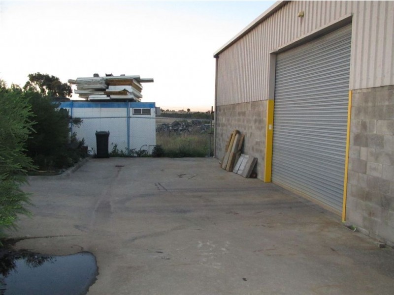 12 Sarah Street, Campbellfield VIC 3061