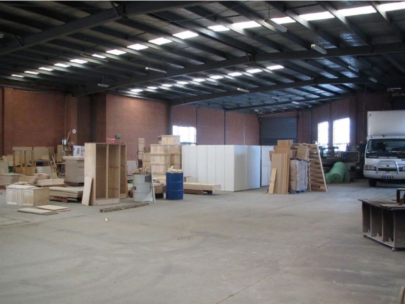 2/89 Somerset Road, Thomastown VIC 3074