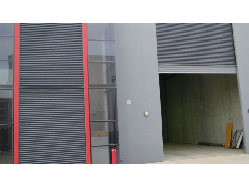 2/32 East Derrimut Crescent, Derrimut VIC 3030