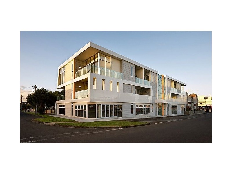 1/2 Walker Street, Ascot Vale VIC 3032