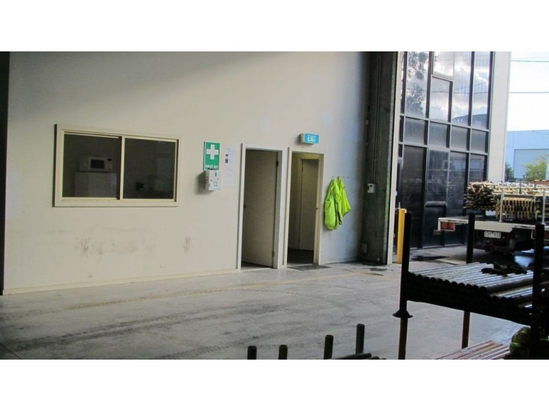 1/ 1-3 Nathan Drive, Campbellfield VIC 3061