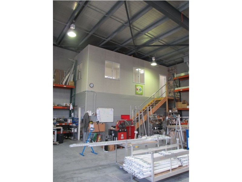 3/4 Satu Way, Mornington VIC 3931