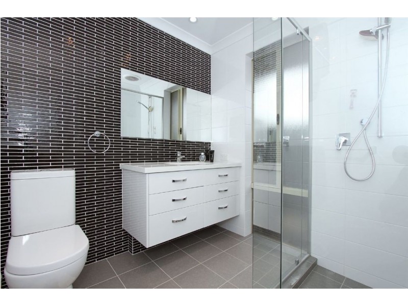 38 Brenchley Drive, Atwell WA 6164
