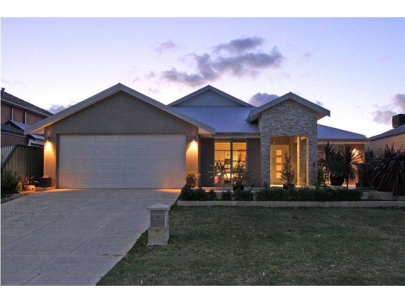 19 Blue Mountain Cct, Aubin Grove WA 6164