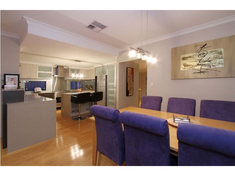 19 Blue Mountain Cct, Aubin Grove WA 6164