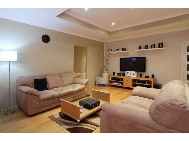 19 Blue Mountain Cct, Aubin Grove WA 6164