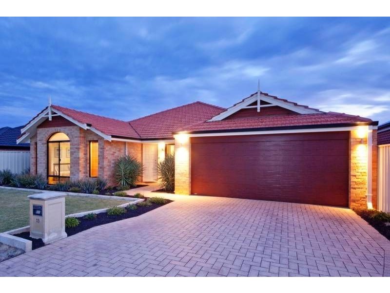 13 Campaspe Drive, Success WA 6164