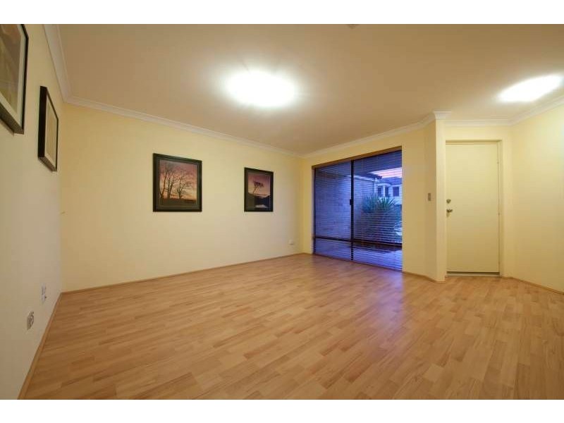 13 Campaspe Drive, Success WA 6164