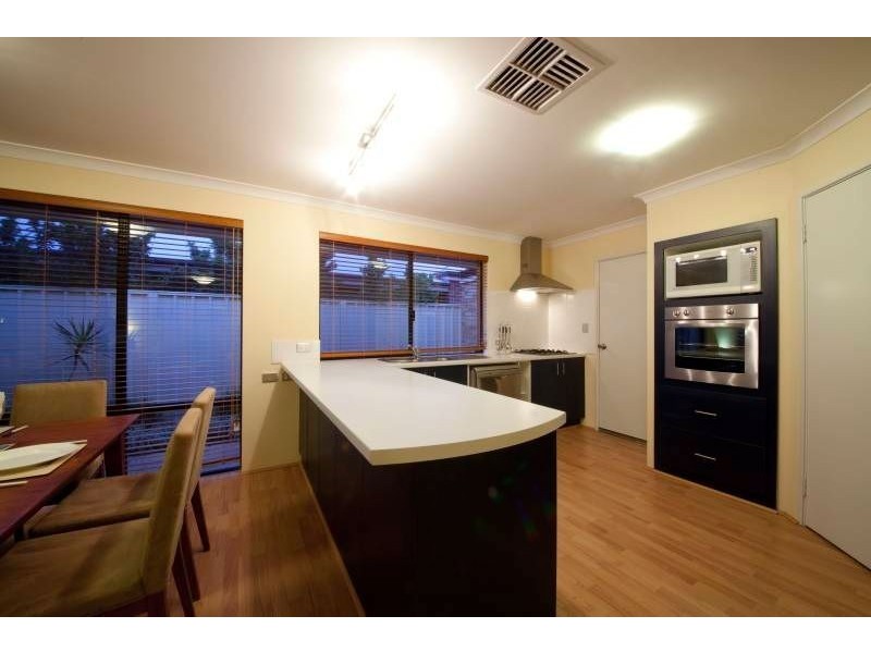13 Campaspe Drive, Success WA 6164