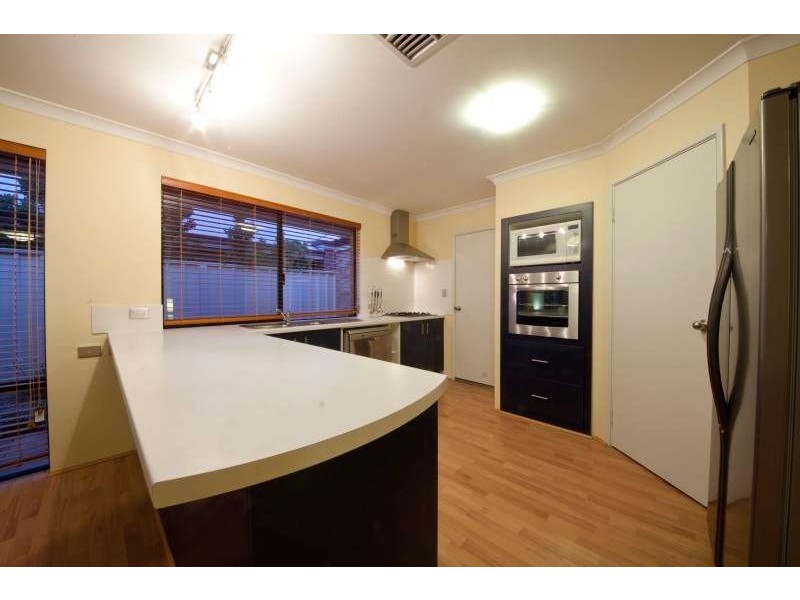 13 Campaspe Drive, Success WA 6164