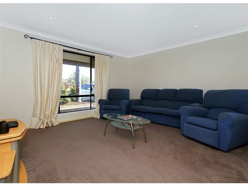 14 Marigold Place, Yangebup WA 6164