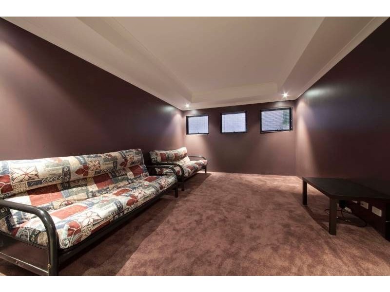 23 Willerin Loop, Success WA 6164