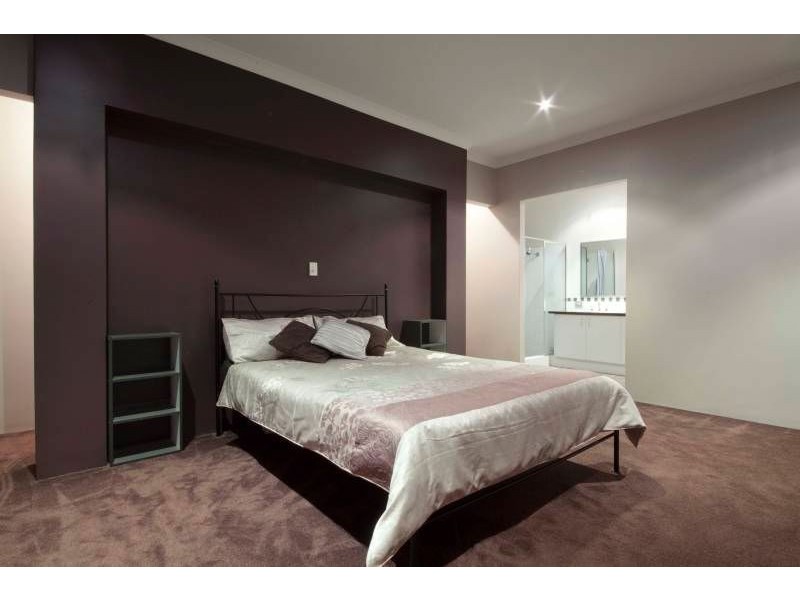 23 Willerin Loop, Success WA 6164
