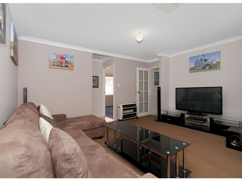 27 Veneta Circuit, Atwell WA 6164