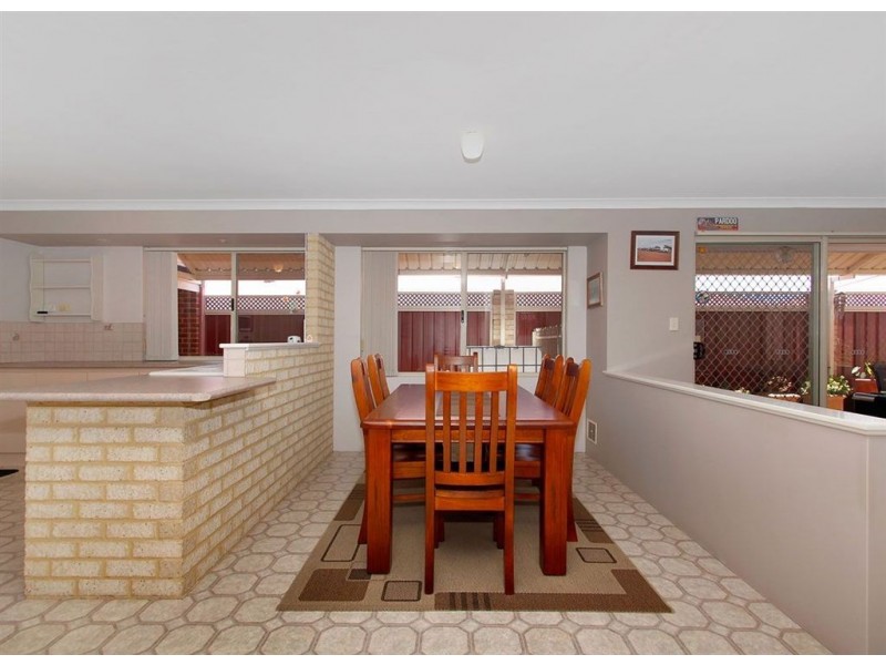 27 Veneta Circuit, Atwell WA 6164