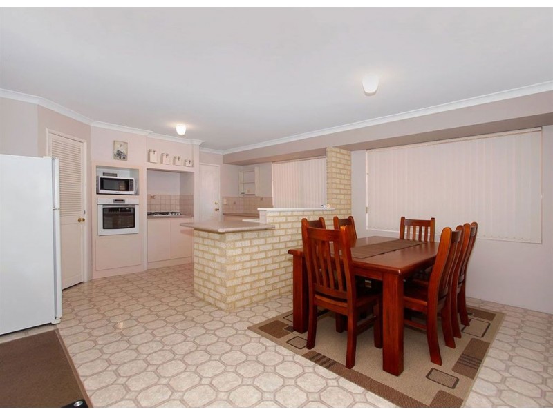 27 Veneta Circuit, Atwell WA 6164
