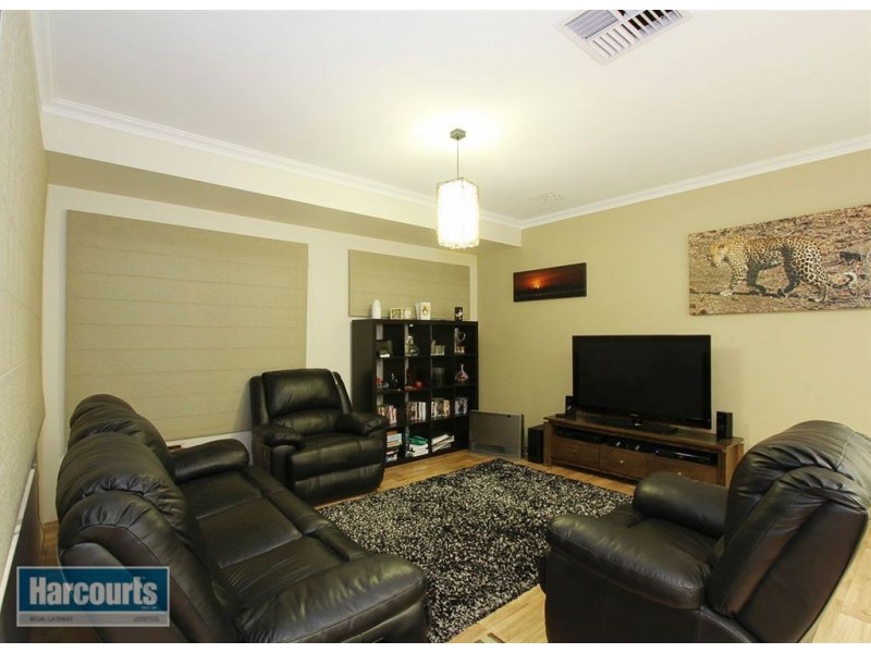 11 Clarity Elbow, Atwell WA 6164