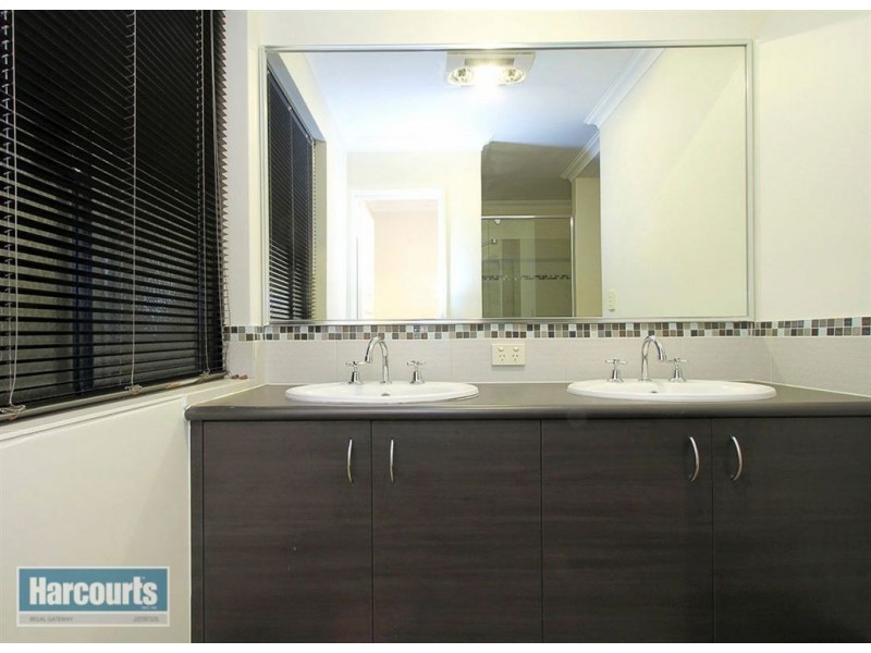 11 Clarity Elbow, Atwell WA 6164