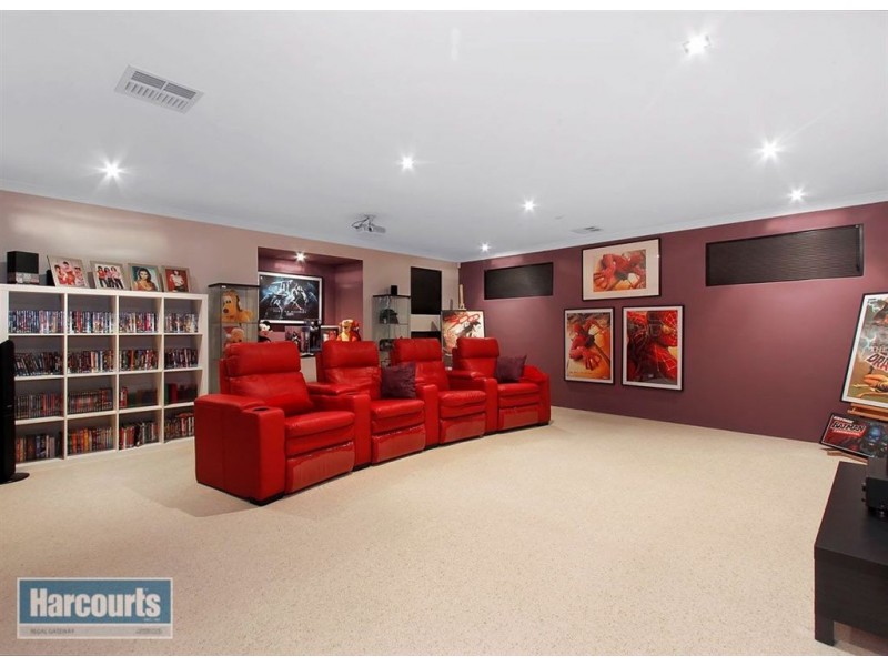 1 Treeline Parade, Southern River WA 6110