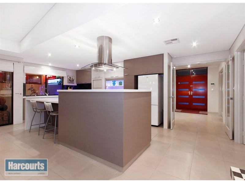 1 Treeline Parade, Southern River WA 6110