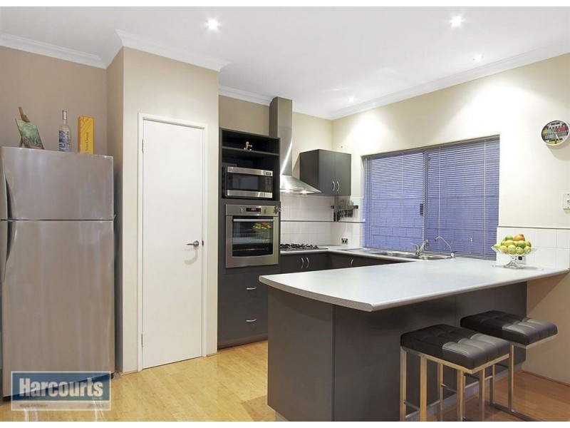 7 Haven Way, Atwell WA 6164