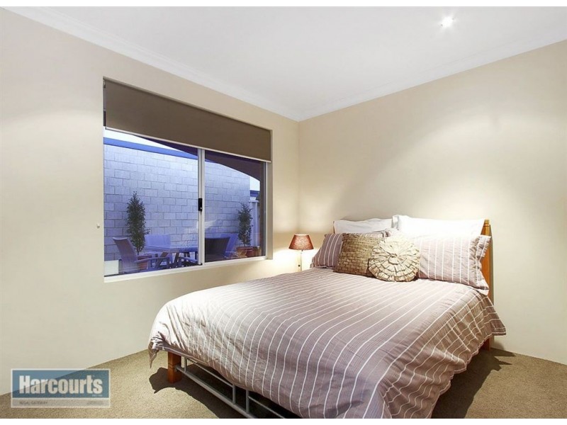 7 Haven Way, Atwell WA 6164